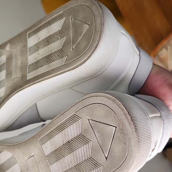 Beckett Simonon Near New - Picture 5 of 5